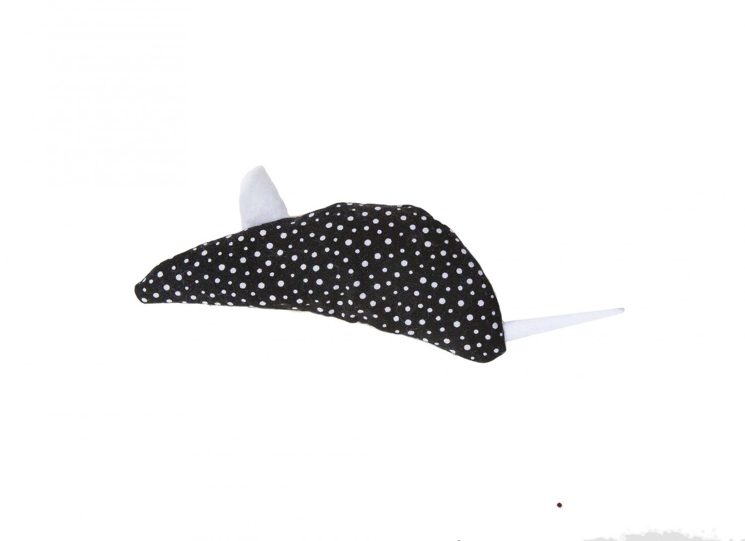Mouse cat toy dots